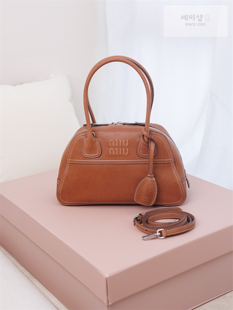 Miu Miu 미우미우 비반트 나파 레더 스몰 백 5BB200 꼬냑 Bag 4번 이미지