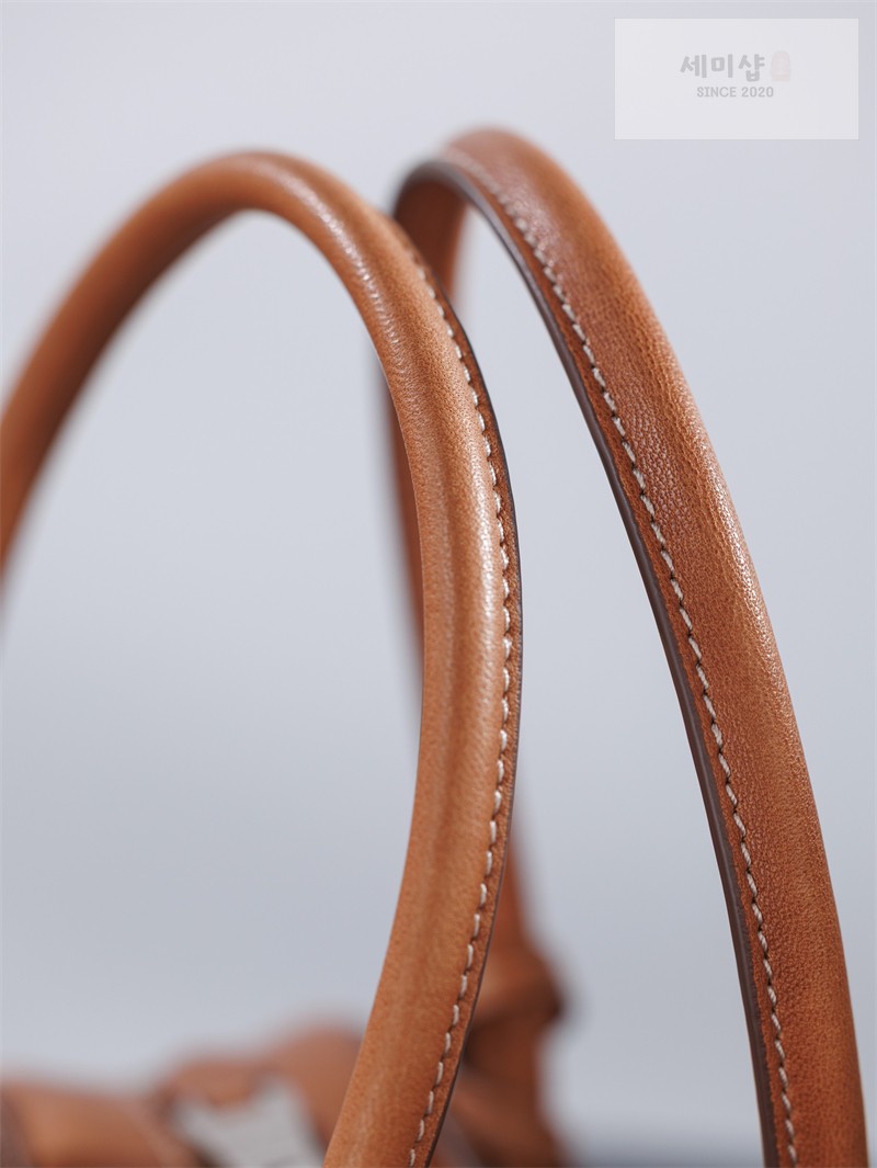 Miu Miu 미우미우 비반트 나파 레더 스몰 백 5BB200 꼬냑 Bag 18번 이미지