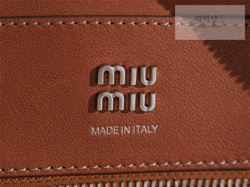 Miu Miu 미우미우 비반트 나파 레더 스몰 백 5BB200 꼬냑 Bag 25번 이미지