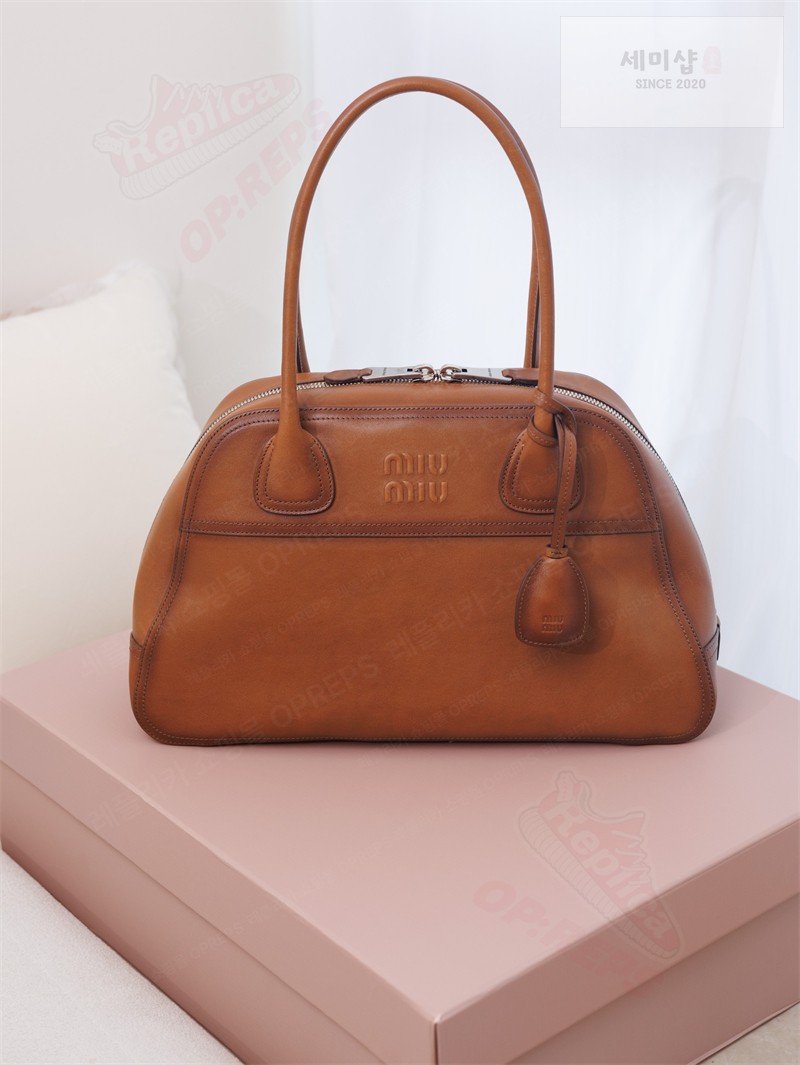 Miu Miu 미우미우 비방 나파 레더 백 꼬냑 5BB196 꼬냑 Bag 4번 이미지