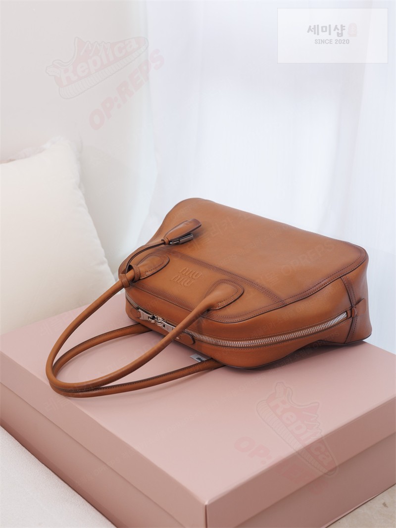 Miu Miu 미우미우 비방 나파 레더 백 꼬냑 5BB196 꼬냑 Bag 11번 이미지