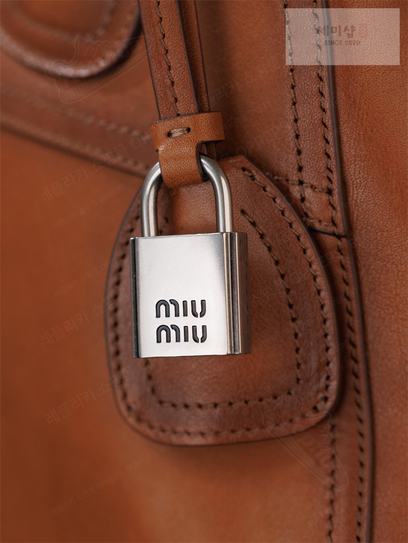 Miu Miu 미우미우 비방 나파 레더 백 꼬냑 5BB196 꼬냑 Bag 20번 이미지
