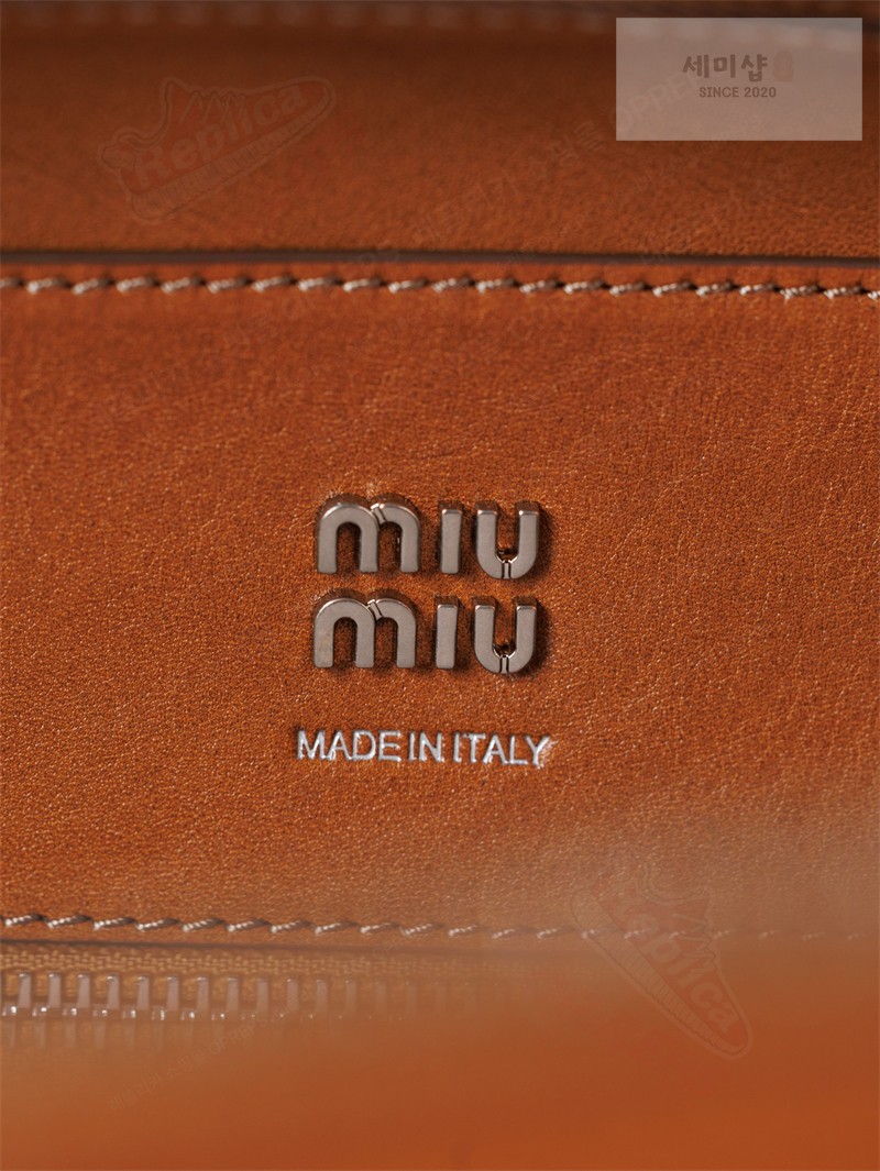 Miu Miu 미우미우 비방 나파 레더 백 꼬냑 5BB196 꼬냑 Bag 24번 이미지