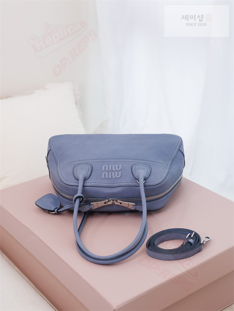 Miu Miu 미우미우 비방 나파 레더 백 5BB199 아스트랄 블루 Bag 10번 이미지