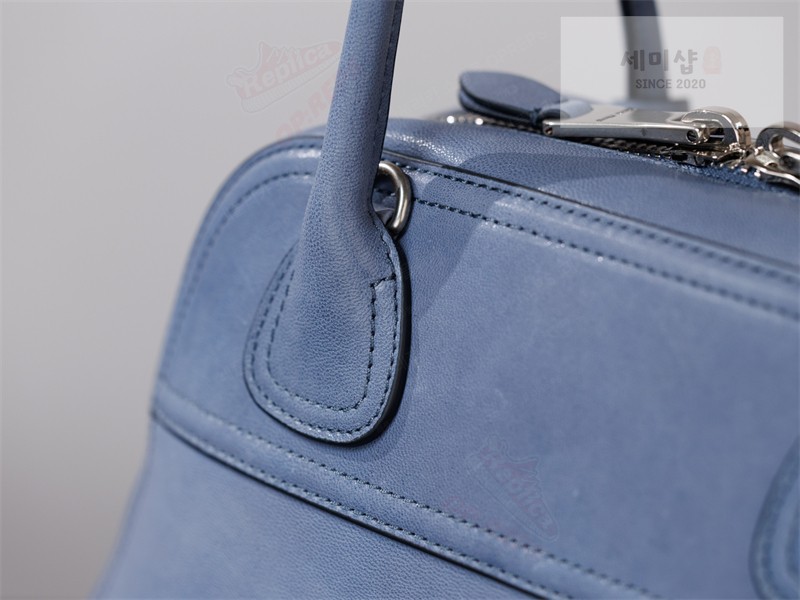 Miu Miu 미우미우 비방 나파 레더 백 5BB199 아스트랄 블루 Bag 14번 이미지