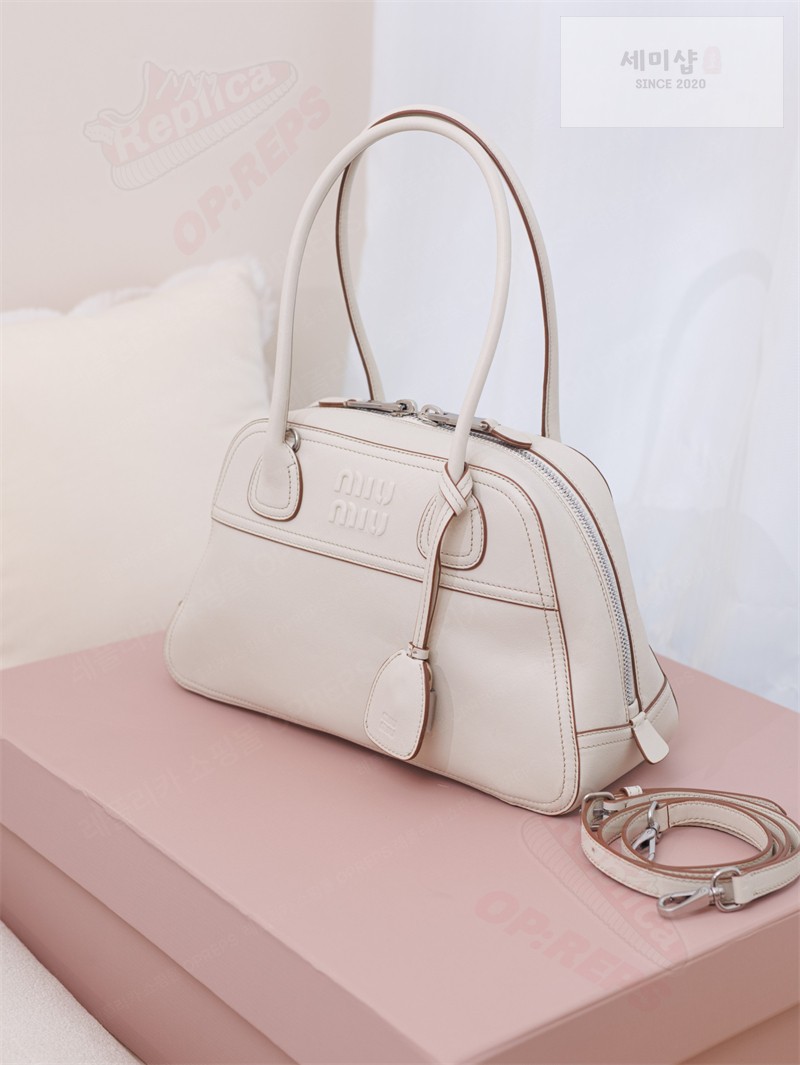 Miu Miu 미우미우 비방 나파 레더 백 5BB199 화이트 Bag 4번 이미지