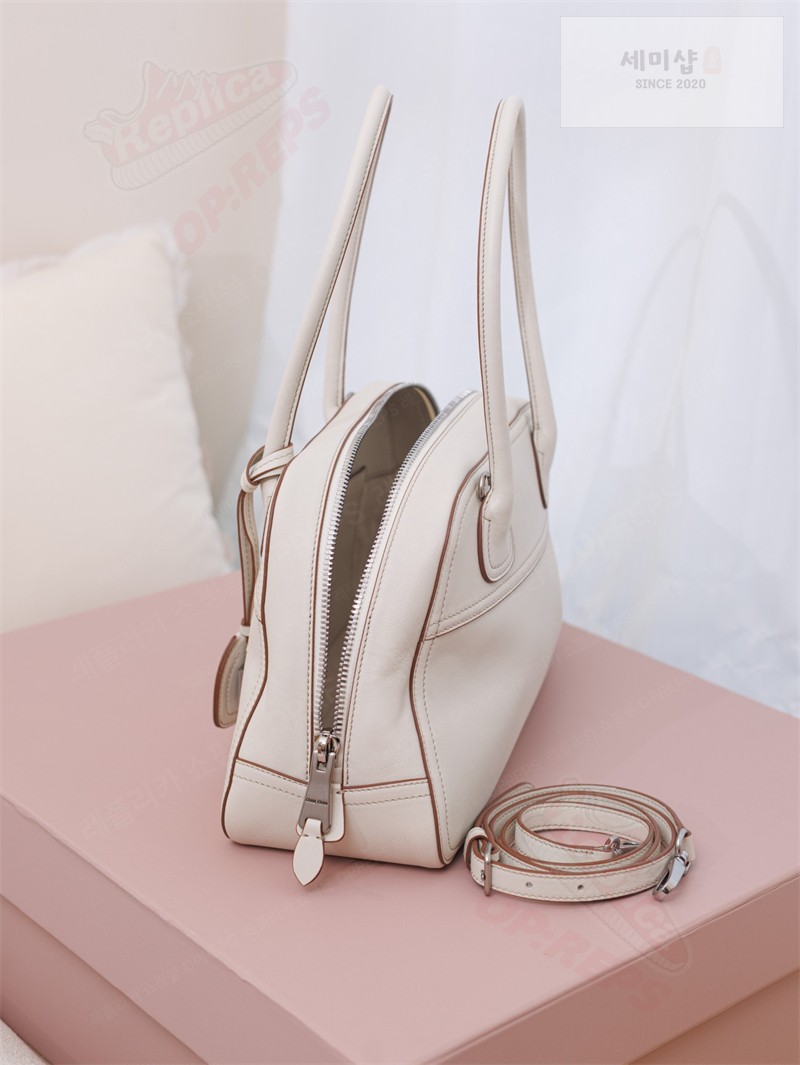 Miu Miu 미우미우 비방 나파 레더 백 5BB199 화이트 Bag 8번 이미지