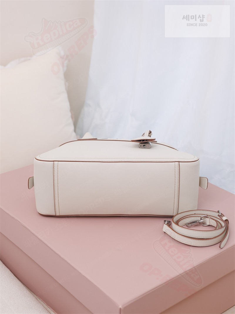 Miu Miu 미우미우 비방 나파 레더 백 5BB199 화이트 Bag 11번 이미지