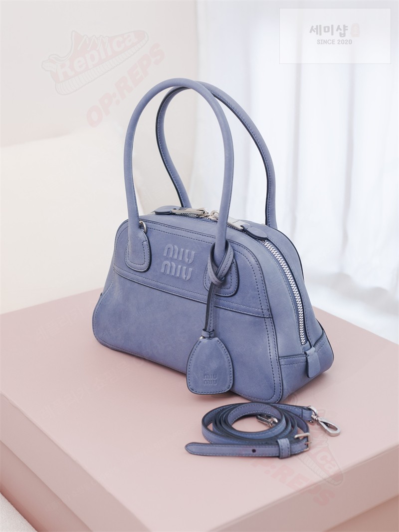 Miu Miu 미우미우 비방 스몰 나파 레더 백 5BB200 아스트랄 블루 Bag 4번 이미지