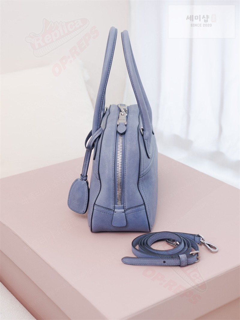 Miu Miu 미우미우 비방 스몰 나파 레더 백 5BB200 아스트랄 블루 Bag 5번 이미지