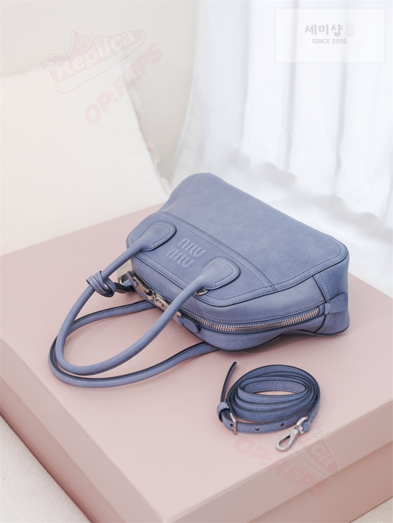 Miu Miu 미우미우 비방 스몰 나파 레더 백 5BB200 아스트랄 블루 Bag 8번 이미지