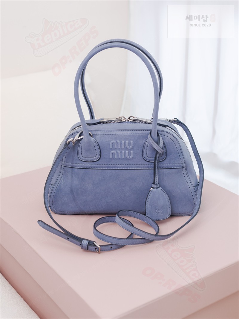 Miu Miu 미우미우 비방 스몰 나파 레더 백 5BB200 아스트랄 블루 Bag 10번 이미지