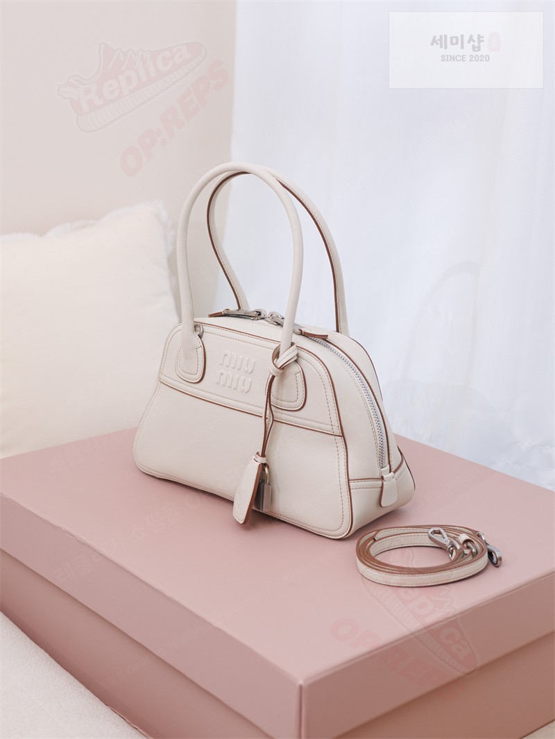 Miu Miu 미우미우 비방 스몰 나파 레더 백 5BB200 화이트 Bag 4번 이미지