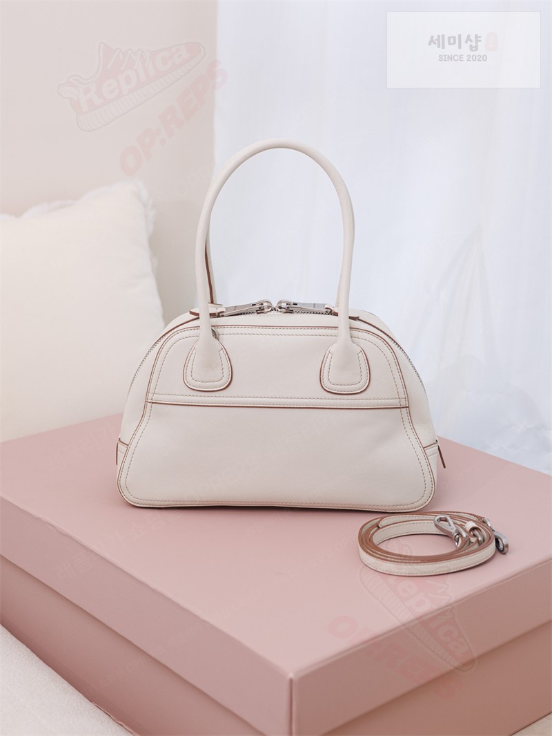 Miu Miu 미우미우 비방 스몰 나파 레더 백 5BB200 화이트 Bag 5번 이미지
