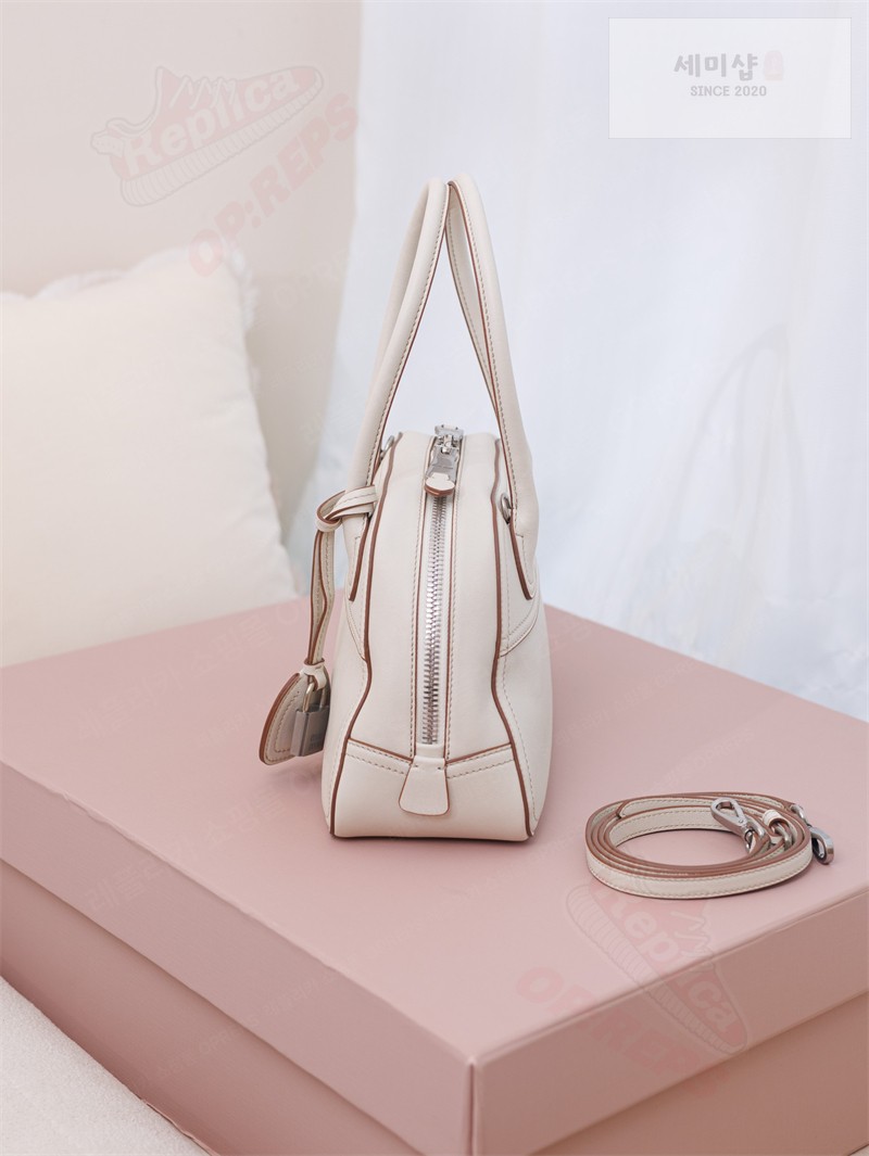 Miu Miu 미우미우 비방 스몰 나파 레더 백 5BB200 화이트 Bag 7번 이미지