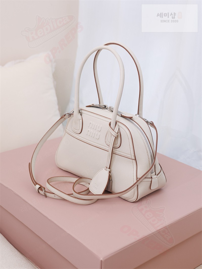 Miu Miu 미우미우 비방 스몰 나파 레더 백 5BB200 화이트 Bag 8번 이미지