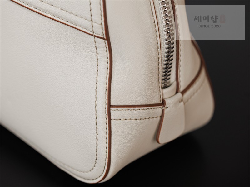 Miu Miu 미우미우 비방 스몰 나파 레더 백 5BB200 화이트 Bag 14번 이미지