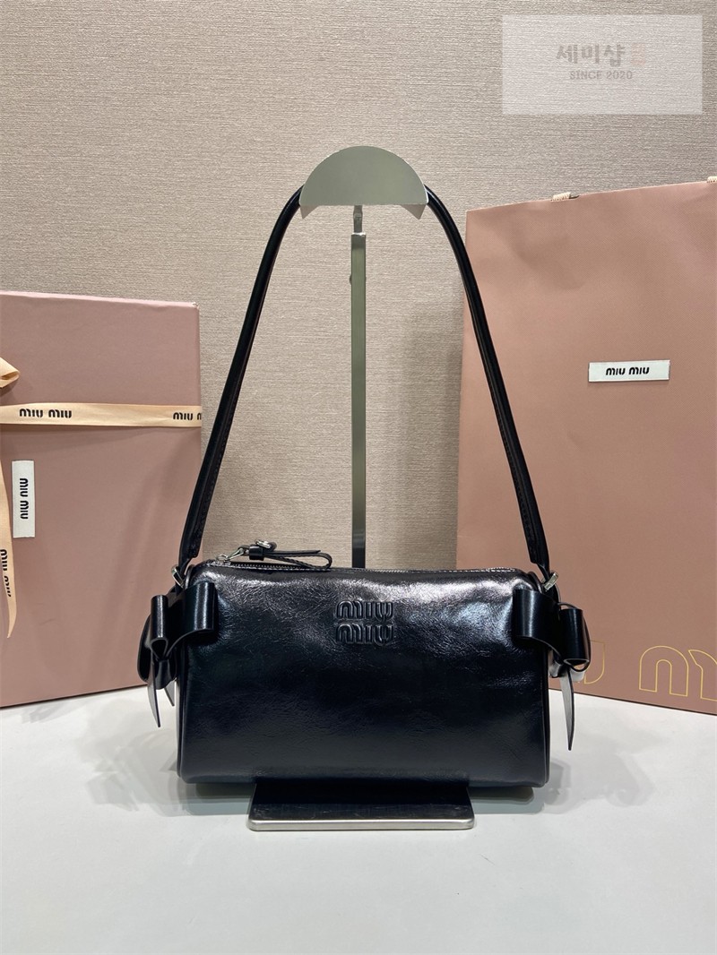 Miu Miu 미우미우 샤이니 레더 파우치 5NE029 꼬냑 (브라운) Bag 23번 이미지