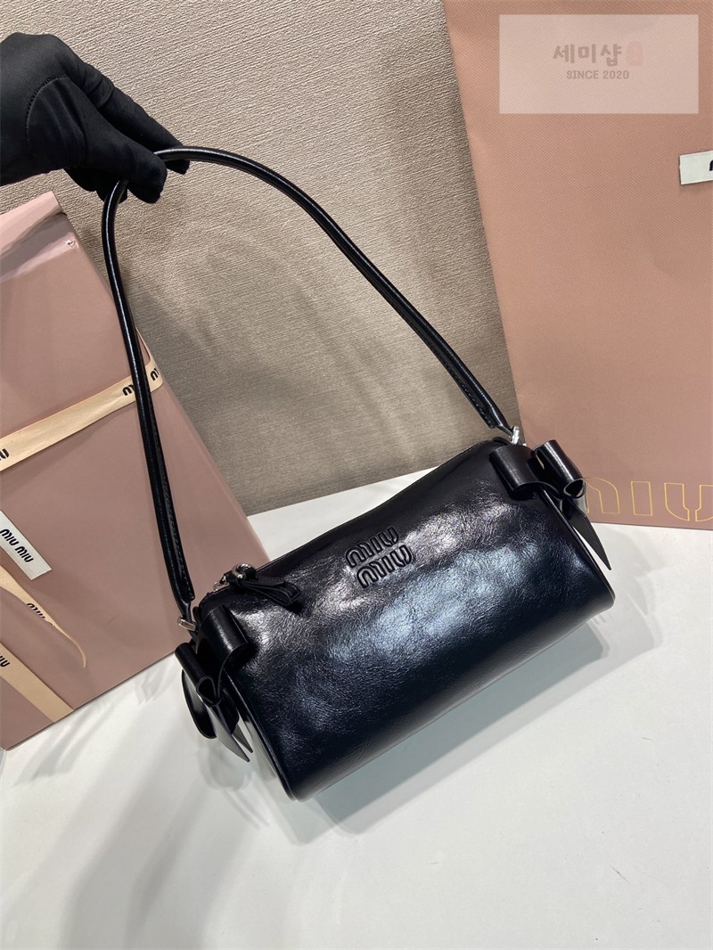 Miu Miu 미우미우 샤이니 레더 파우치 5NE029 꼬냑 (브라운) Bag 25번 이미지