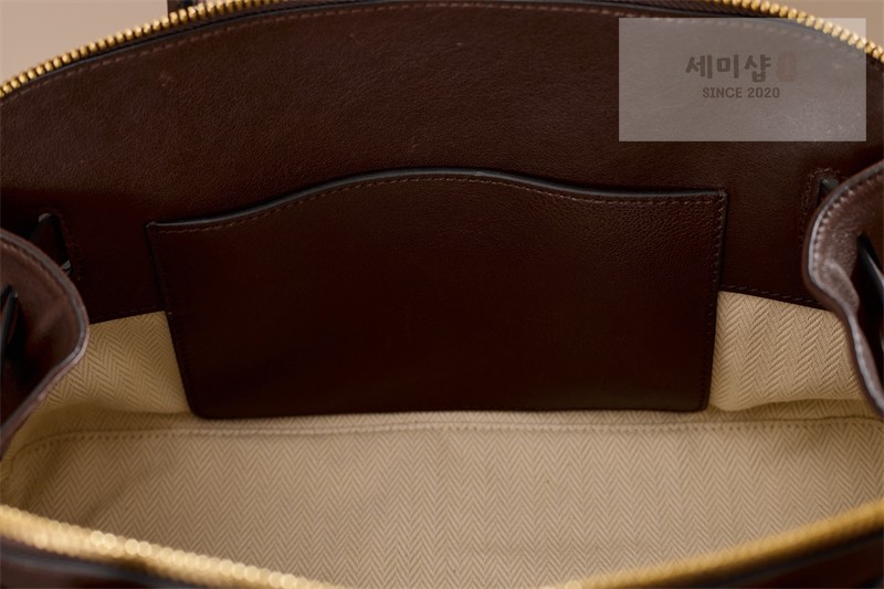 Miu Miu 미우미우 아방뛰르 나파 레더 탑핸들 백 5BB169 오크 Bag 25번 이미지