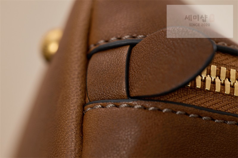 Miu Miu 미우미우 아방뛰르 나파 레더 탑 핸들 백 5BB169 꼬냑 Bag 25번 이미지