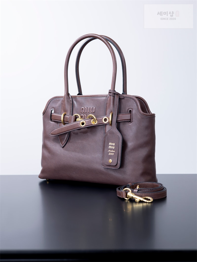미우미우 미우미우 아방뛰르 레더 토트 백 5BA292 Bag 11번 이미지