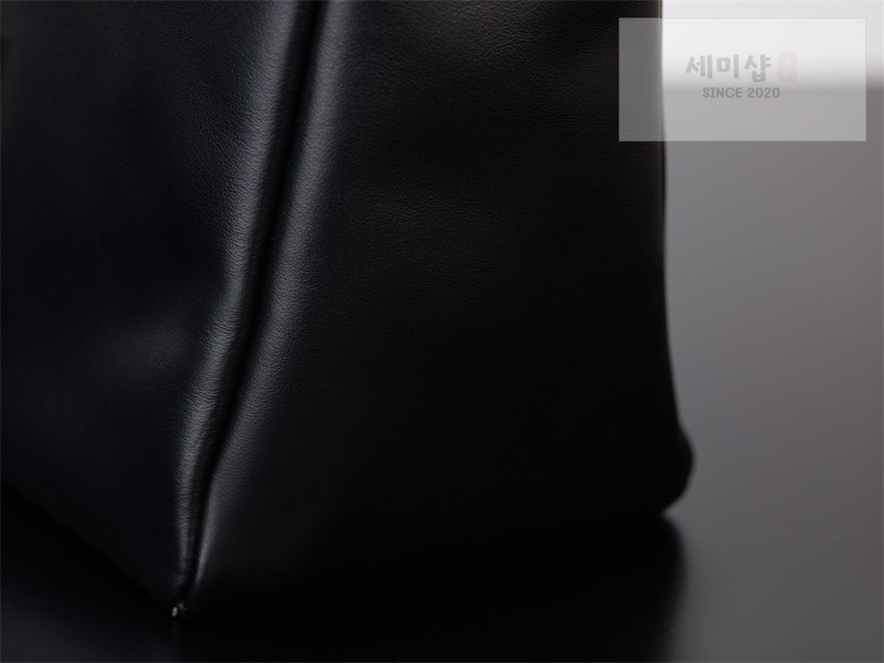 Miu Miu 미우미우 아이비 레더 백 5BA284 블랙 Bag 14번 이미지