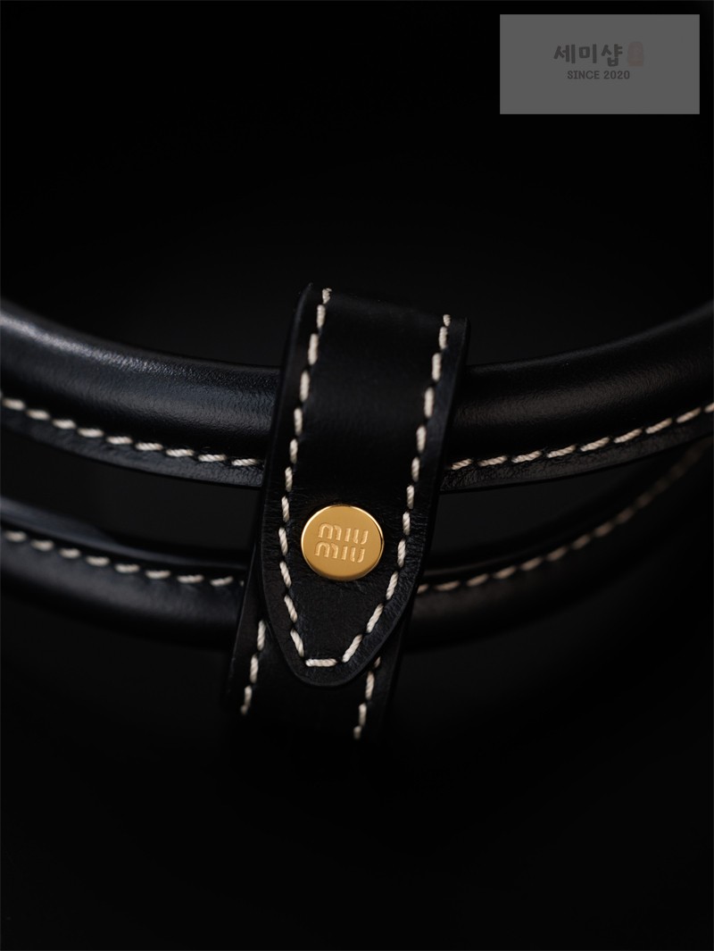 Miu Miu 미우미우 아이비 레더 백 5BA284 블랙 Bag 17번 이미지