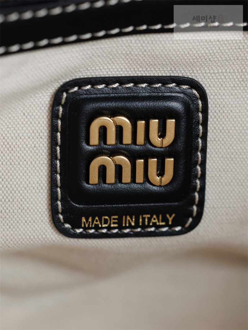 Miu Miu 미우미우 아이비 레더 백 5BA284 블랙 Bag 22번 이미지