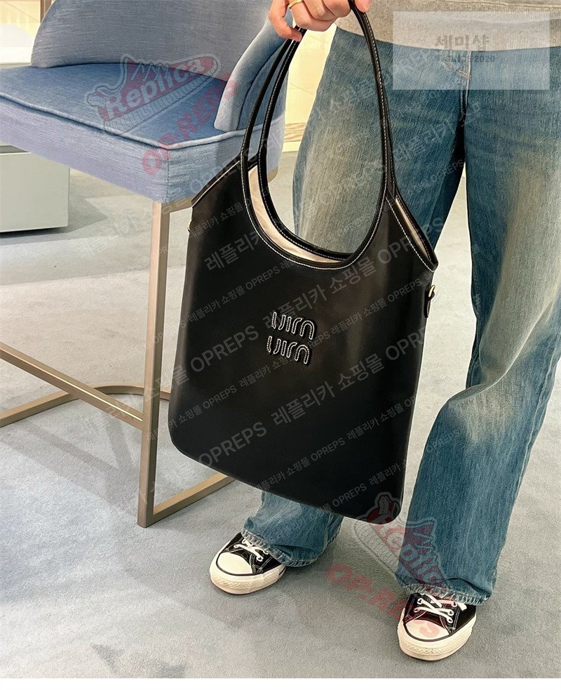 Miu Miu 미우미우 아이비 레더 백 5BQ231 블랙 Bag 3번 이미지