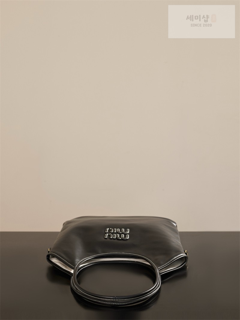 Miu Miu 미우미우 아이비 레더 백 5BQ231 블랙 Bag 9번 이미지