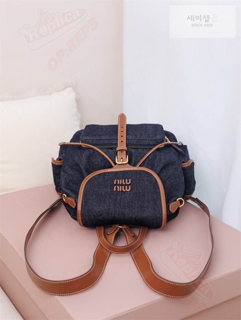 Miu Miu 미우미우 캔버스 가죽 백팩 5BZ042 콘 플라워 / 블루 브랜디 Bag 9번 이미지