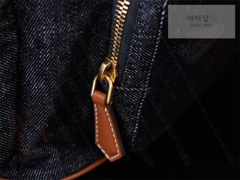 Miu Miu 미우미우 캔버스 가죽 백팩 5BZ042 콘 플라워 / 블루 브랜디 Bag 14번 이미지