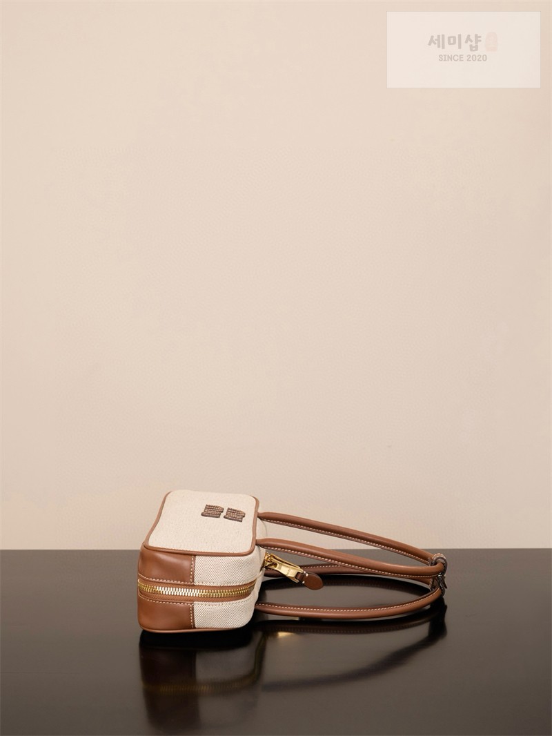 Miu Miu 미우미우 캔버스 레더 스몰 보 백 5BB173 캔버스 Bag 9번 이미지