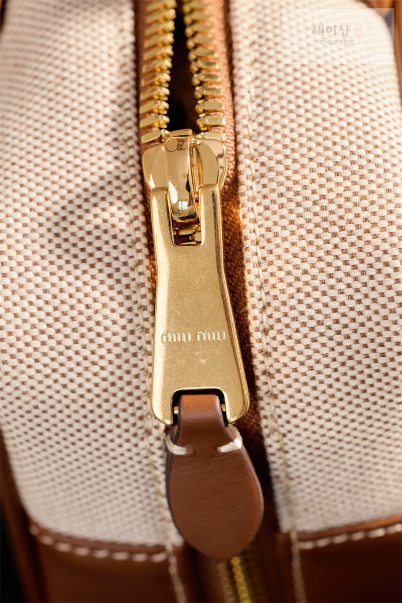 Miu Miu 미우미우 캔버스 레더 스몰 보 백 5BB173 캔버스 Bag 22번 이미지