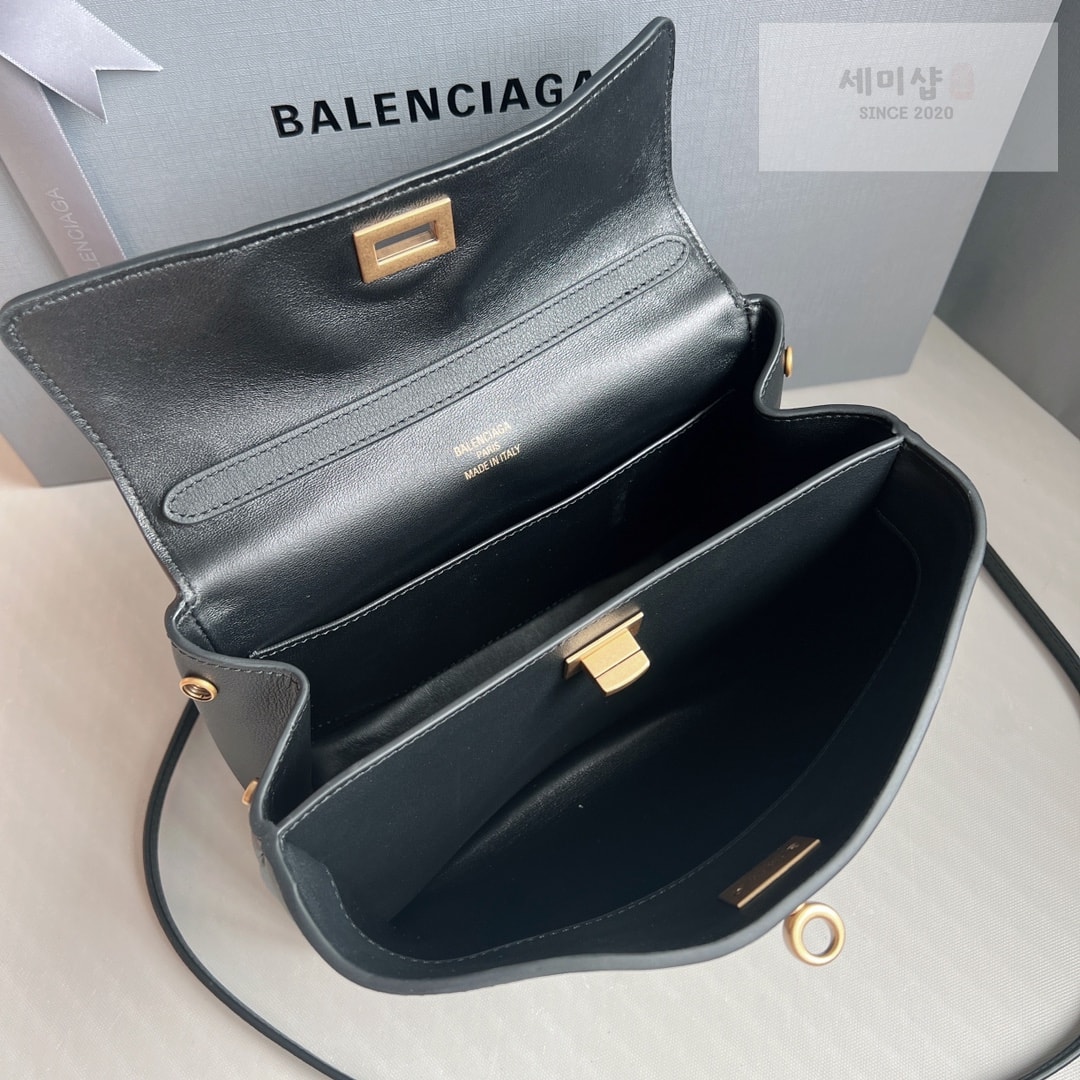 발렌시아가 발렌시아가 미니 로데오 블랙 Bag 7번 이미지