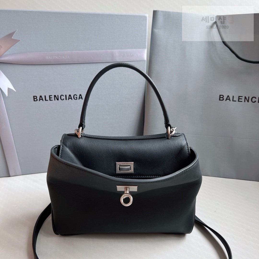 발렌시아가 발렌시아가 미니 로데오 블랙 Bag 4번 이미지