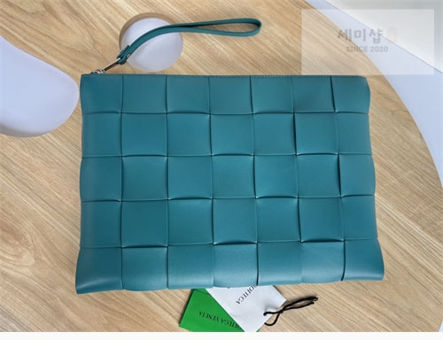 Bottega Veneta 보테가베네타 그레인 인트레치오 위빙 파우치 Bag 9번 이미지