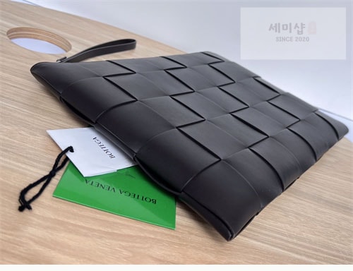 Bottega Veneta 보테가베네타 그레인 인트레치오 위빙 파우치 Bag 1번 이미지