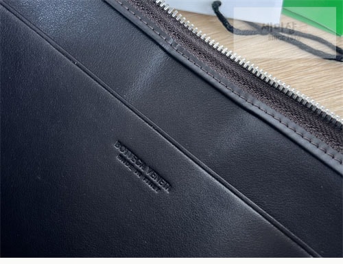 Bottega Veneta 보테가베네타 그레인 인트레치오 위빙 파우치 Bag 31번 이미지