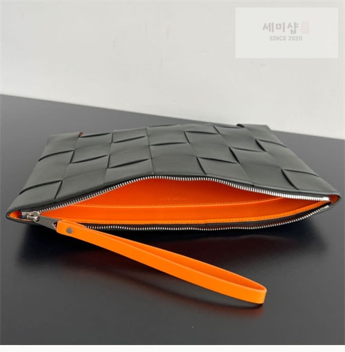 Bottega Veneta 보테가베네타 그레인 인트레치오 위빙 파우치 Bag 38번 이미지