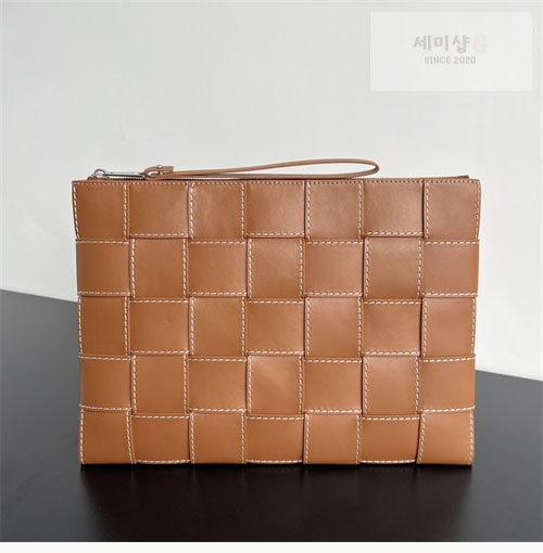 Bottega Veneta 보테가베네타 그레인 인트레치오 위빙 파우치 Bag 43번 이미지