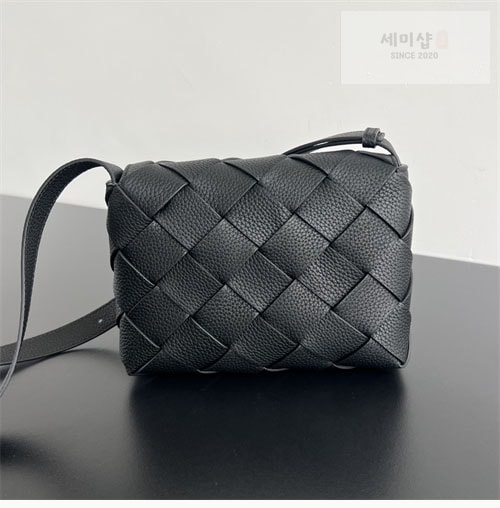 Bottega Veneta 보테가베네타 디아고 메신저백 795637 3컬러 Bag 28번 이미지