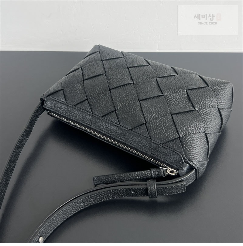 Bottega Veneta 보테가베네타 디아고 지퍼 메신저 백 837112 블랙 Bag 15번 이미지