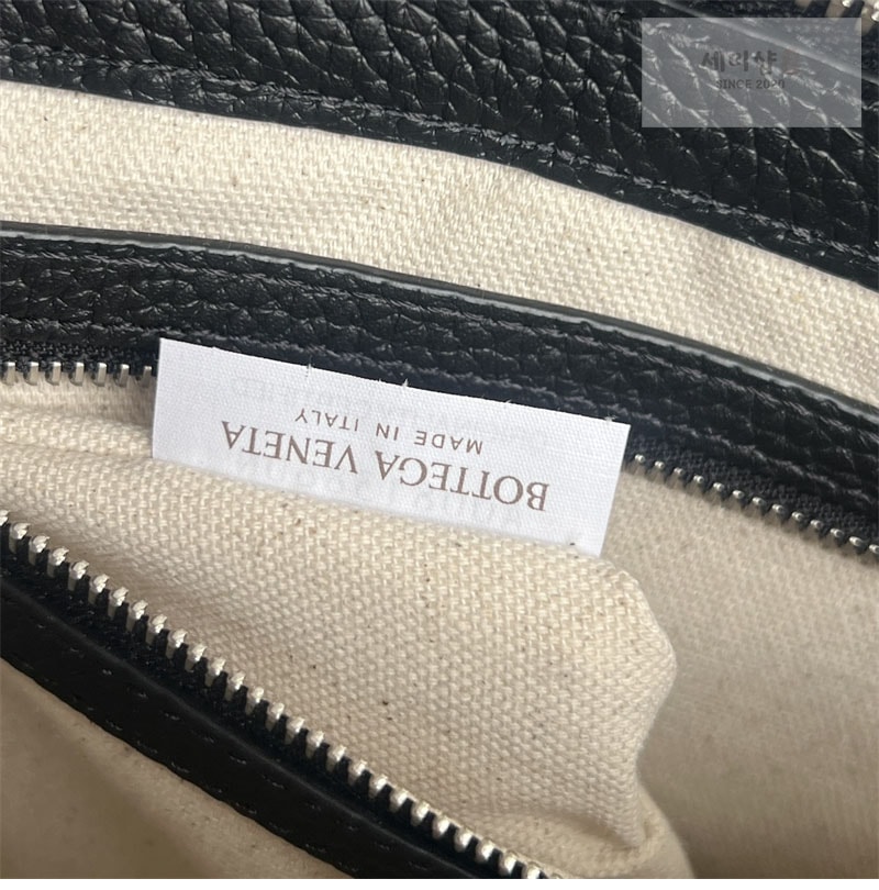 Bottega Veneta 보테가베네타 디아고 지퍼 메신저 백 837112 블랙 Bag 13번 이미지