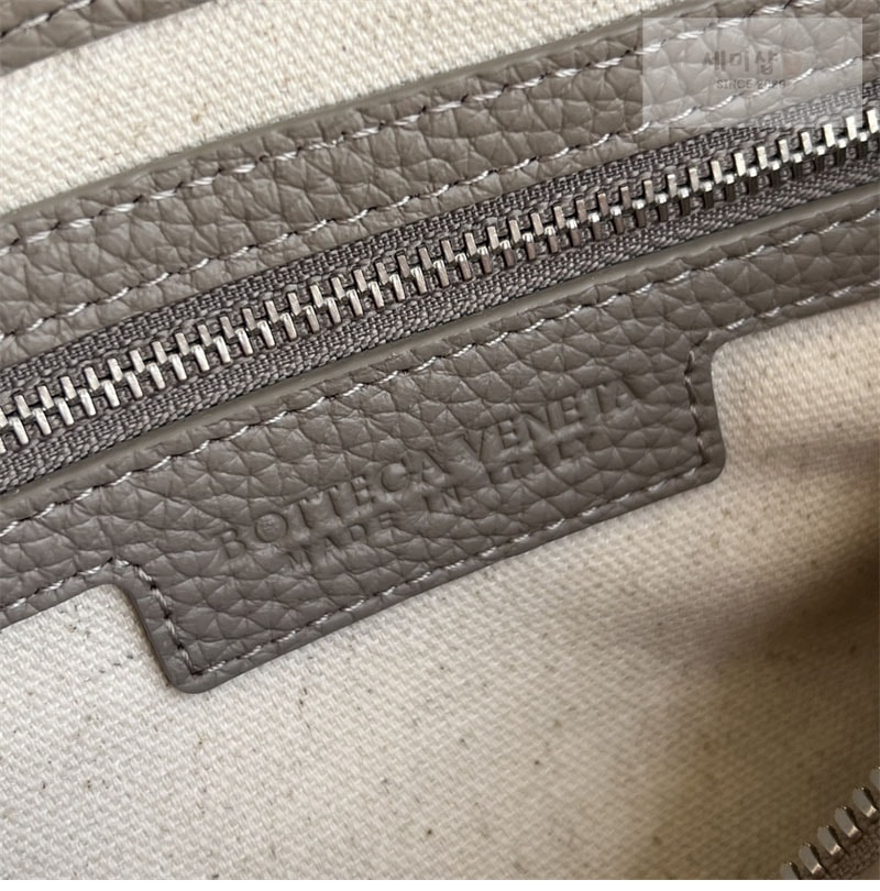 Bottega Veneta 보테가베네타 디아고 지퍼 메신저 백 837112 블랙 Bag 21번 이미지