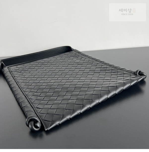 Bottega Veneta 보테가베네타 라지 플랫 루프 백“ 2 COLOR ” 블랙 Bag 6번 이미지
