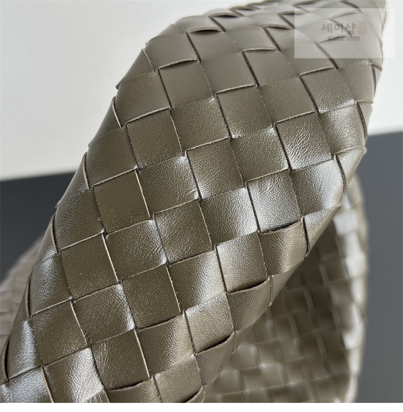 Bottega Veneta 보테가베네타 라지 홉 인트레치아토 숄더백 카키 Bag 8번 이미지
