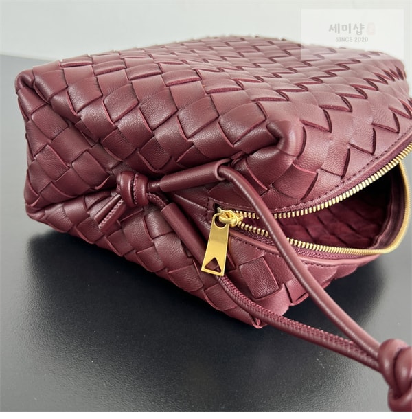 Bottega Veneta 보테가베네타 스몰 루프 카메라 백 버건디 Bag 9번 이미지