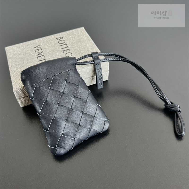 보테가베네타 보테가베네타 마이크로 더스트 백 843903 1 Bag 17번 이미지